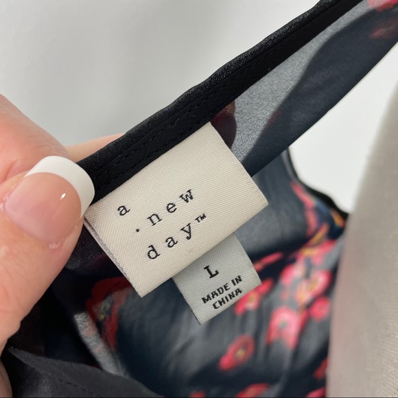 A New Day || Sheer Floral Tank - Picture 6 of 7